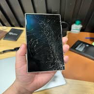 Reasons to Use a Screen Protector on Your S24 Ultra v
